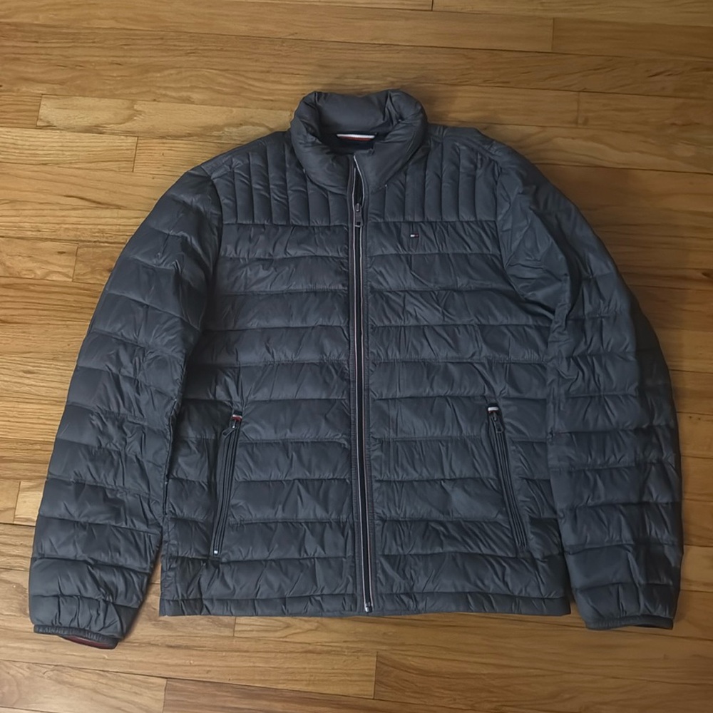 Tommy Hilfiger lightly used men’s jacket